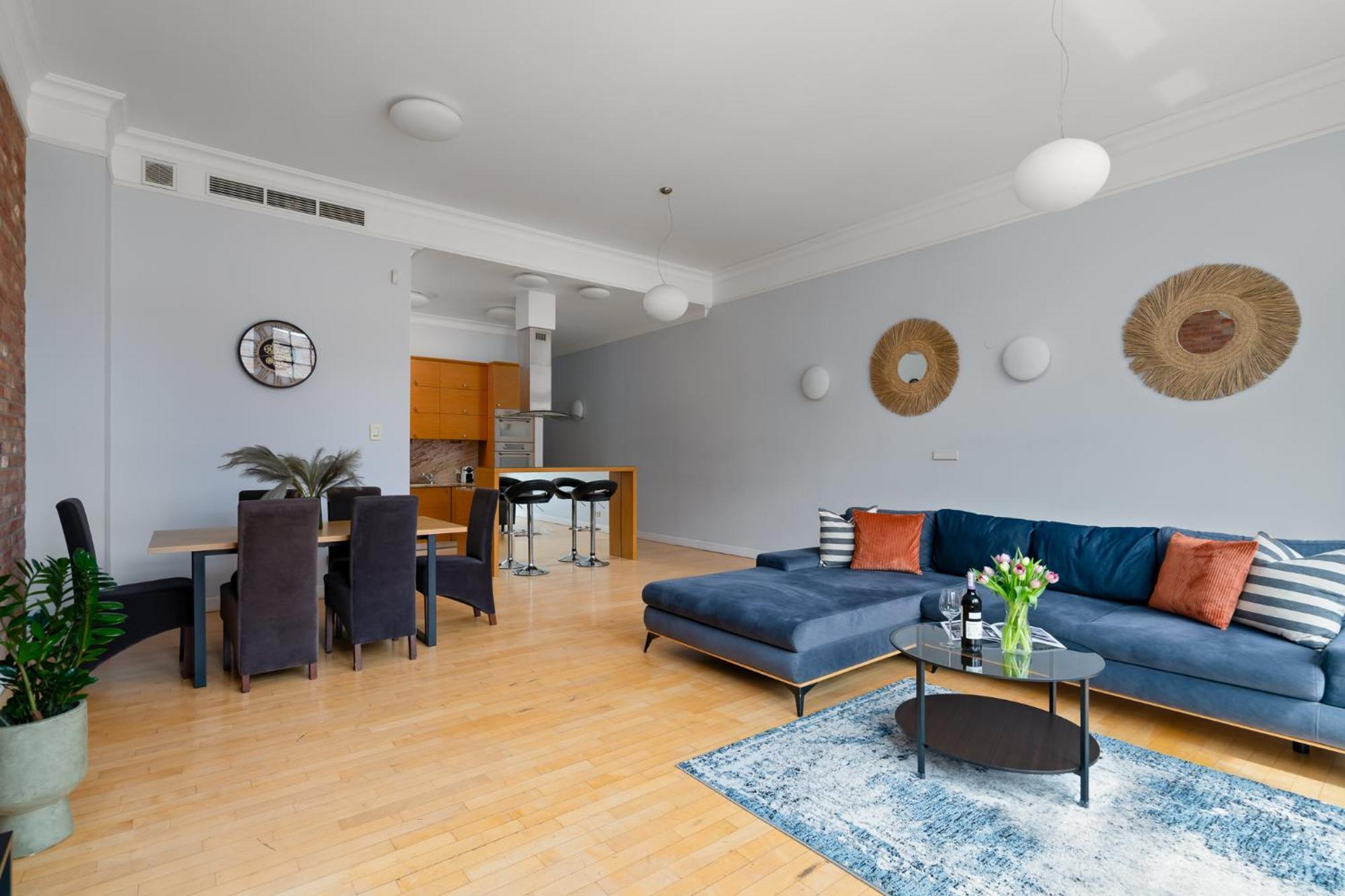 As Home Apartamenty Rynek 50 R503 Amazing View 브로츠와프 외부 사진